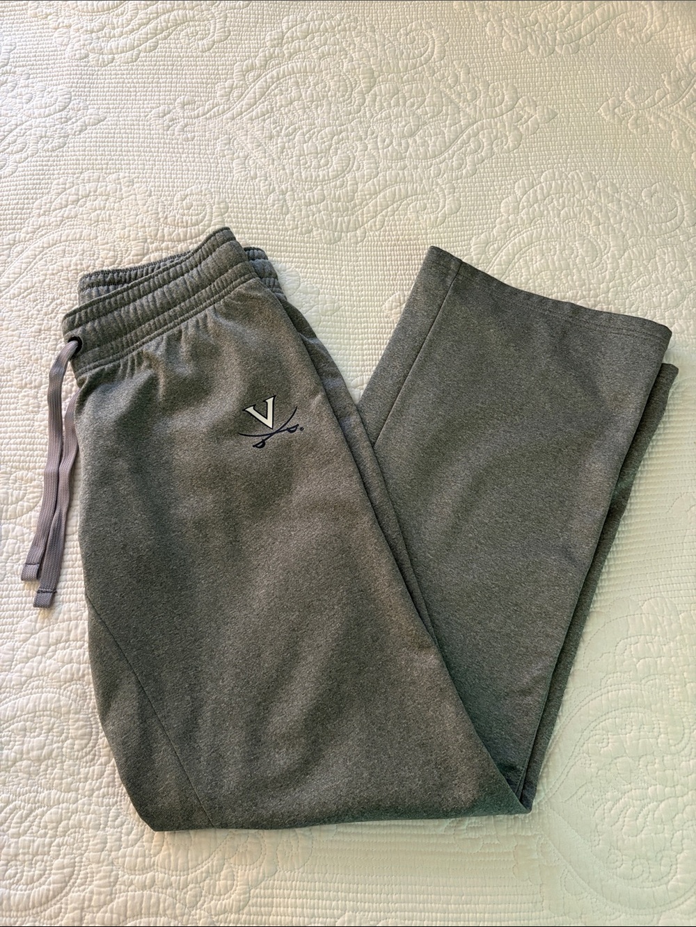 Under Armour Women's Gray Sweatpants
